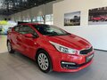 2017 Kia Ceed II Рестайлинг, красный, 1100000 рублей - вид 2
