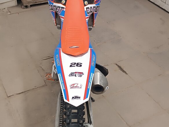 2011 KTM 250 SX F, оранжевый, 300000 рублей - вид 2