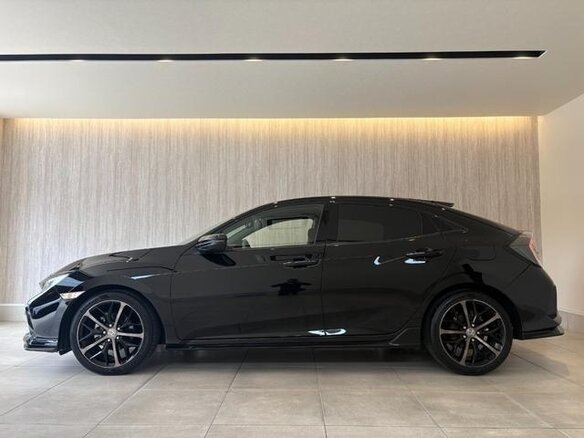 2020 Honda Civic X Рестайлинг, чёрный - вид 4