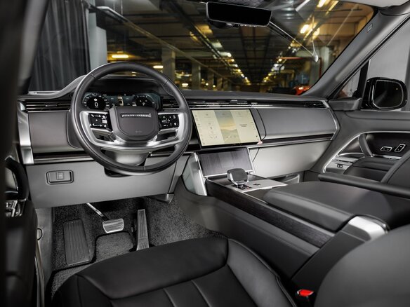 2026 Land Rover Range Rover D350 MHEV V, золотистый, 29960600 рублей - вид 2