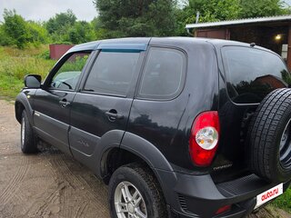 2017 Chevrolet Niva I Рестайлинг, чёрный, 520000 рублей, вид 4