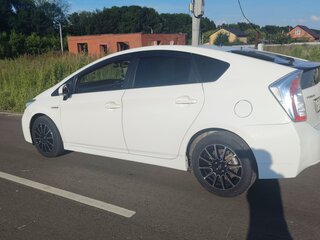 2014 Toyota Prius III Рестайлинг (XW30), белый, 1200000 рублей, вид 5