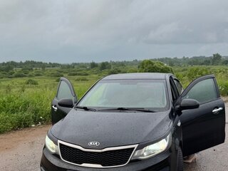 2015 Kia Rio III, чёрный, 850000 рублей, вид 3