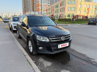2013 Volkswagen Tiguan I Рестайлинг, чёрный, 1600000 рублей, вид 1