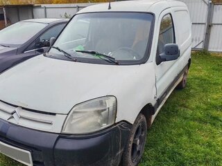 2007 Citroen Berlingo I Рестайлинг, белый, 230000 рублей, вид 2