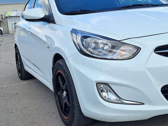 2011 Hyundai Solaris I, белый, 930000 рублей - вид 8
