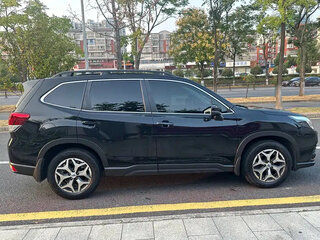 2022 Subaru Forester V Рестайлинг, чёрный, 2950000 рублей, вид 4