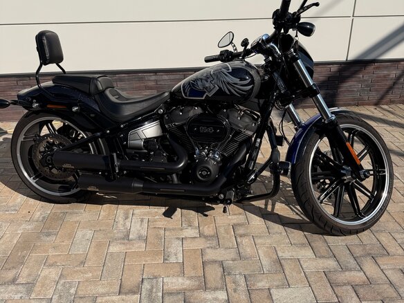 2019 Harley-Davidson Breakout, чёрный - вид 2