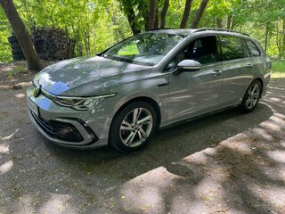 2020 Volkswagen Golf VIII, серый, 2650000 рублей, вид 1
