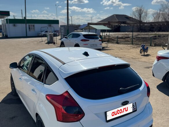 2011 Ford Focus III, белый, 900000 рублей - вид 5