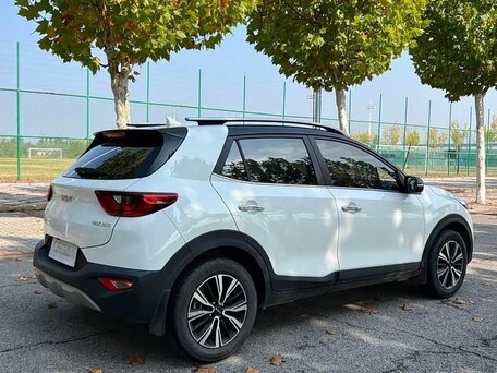 2023 Kia KX1, белый, 1370000 рублей, вид 3