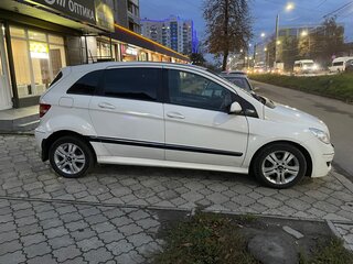 2009 Mercedes-Benz B-Класс 180 NGT I (W245) Рестайлинг, белый, 800000 рублей, вид 3