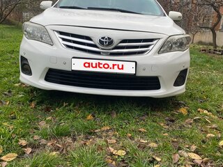 2012 Toyota Corolla X (E140, E150) Рестайлинг, белый, 950000 рублей, вид 1