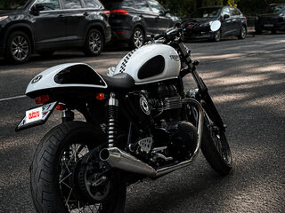 2015 Triumph Thruxton, белый, 1000000 рублей, вид 5