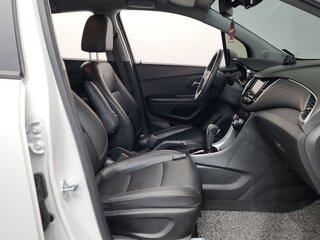 2021 Chevrolet Trax I Рестайлинг, белый, 1350000 рублей, вид 4