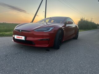 2022 Tesla Model S Long Range I Рестайлинг 2, красный, 4477424 рублей, вид 3