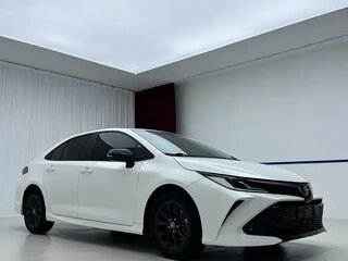 2022 Toyota Corolla XII (E210), белый, 1850000 рублей, вид 1