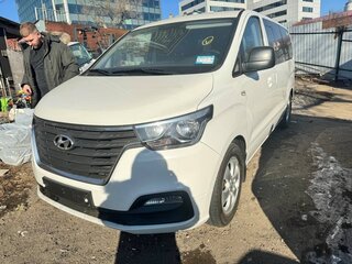 2018 Hyundai Grand Starex I Рестайлинг 2, белый, 3350000 рублей, вид 1