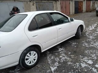 1994 Nissan Sunny B14, белый, 270000 рублей, вид 2