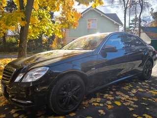 2011 Mercedes-Benz E-Класс 200 7G-Tronic IV (W212, S212, C207), чёрный, 1250000 рублей, вид 2
