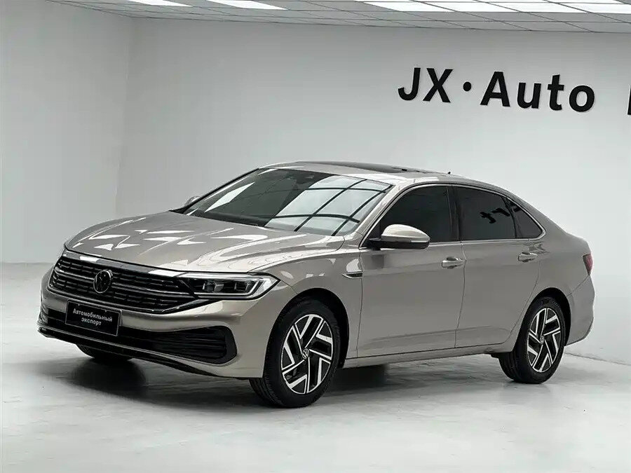 Открыть фотографии: Volkswagen Sagitar III Рестайлинг
