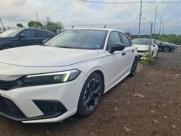 2022 Honda Civic XI, белый - вид 1