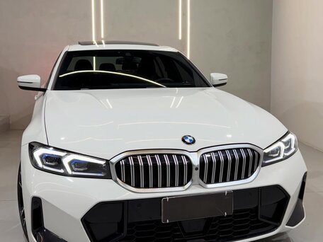 2023 BMW 3 серии 320i VII (G2x) Рестайлинг, белый, 3470000 рублей, вид 3