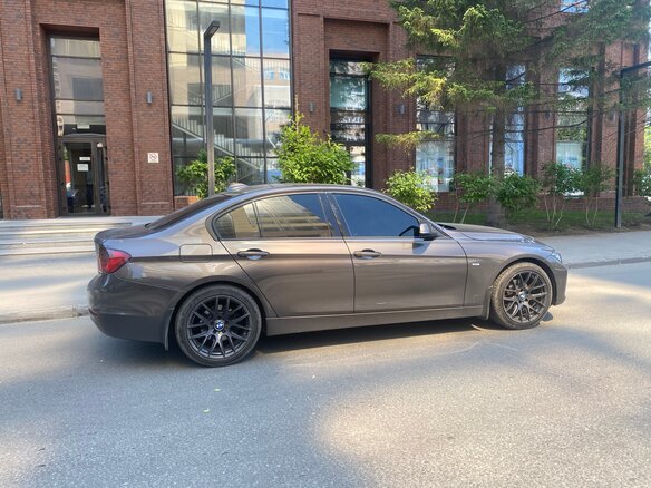 2013 BMW 3 серии 320i VI (F3x), коричневый, 2000000 рублей - вид 6
