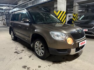 2011 Skoda Yeti I, коричневый, 680000 рублей, вид 3