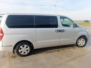 2010 Hyundai Grand Starex I, серебристый, 1530000 рублей, вид 4