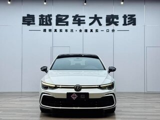 2023 Volkswagen Golf VIII, белый, 2050000 рублей, вид 2