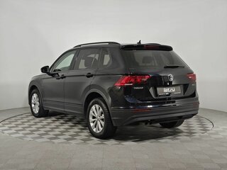 2020 Volkswagen Tiguan II, чёрный, 2349000 рублей, вид 3