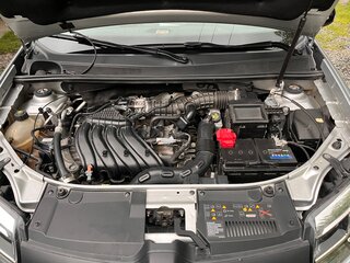 2020 Renault Sandero Stepway II Рестайлинг, серебристый, 1260000 рублей, вид 3