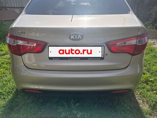 2013 Kia Rio III, бежевый, 850000 рублей, вид 3