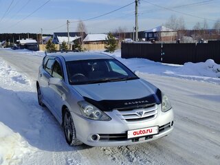 2004 Toyota Caldina III, серебристый, 700000 рублей, вид 2
