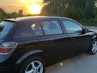 2010 Opel Astra H Рестайлинг, чёрный, 590000 рублей, вид 5