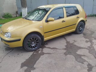 1998 Volkswagen Golf IV, жёлтый, 450000 рублей, вид 3