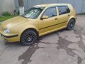 1998 Volkswagen Golf IV, жёлтый, 450000 рублей - вид 2