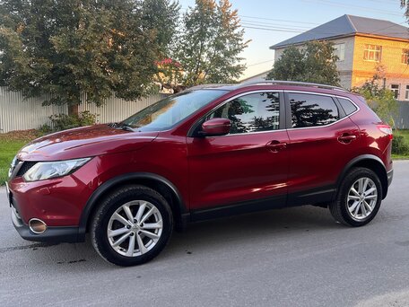 2017 Nissan Qashqai II, красный, 1300000 рублей, вид 3