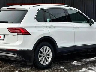 2018 Volkswagen Tiguan II, белый, 2470000 рублей, вид 3