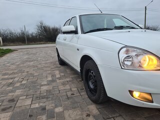 2016 Lada (ВАЗ) Priora I Рестайлинг, белый, 630000 рублей, вид 3