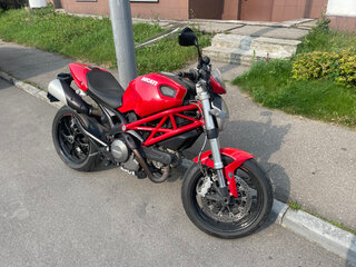 Ducati Monster 796