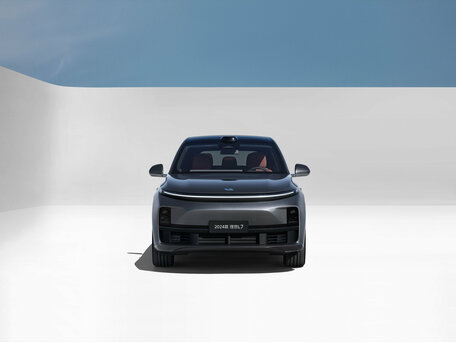 2025 Li Auto (Lixiang) L7 52.3 kWh I Рестайлинг, серый, 10690000 рублей, вид 3