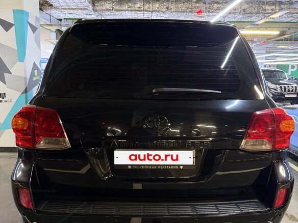 2010 Toyota Land Cruiser 200 Series, чёрный - вид 4