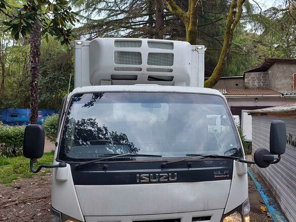 2005 Isuzu Elf (N-series), белый, 1650000 рублей - вид 5