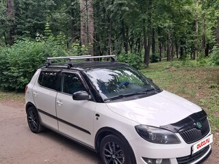 2013 Skoda Fabia II Рестайлинг, белый, 700000 рублей, вид 3