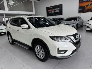 2023 Nissan X-Trail III Рестайлинг, белый, 1880000 рублей, вид 3