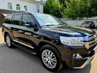 2018 Toyota Land Cruiser 200 Series Рестайлинг 2, чёрный, 7600000 рублей, вид 2