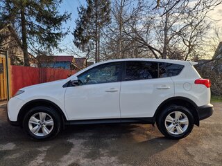 2013 Toyota RAV4 IV (XA40), белый, 1750000 рублей, вид 4