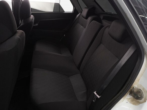 2015 Lada (ВАЗ) Priora I Рестайлинг, белый, 619000 рублей - вид 8